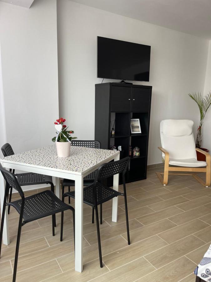 Apartmán Zeini - Garsoniera Constanţa Exteriér fotografie